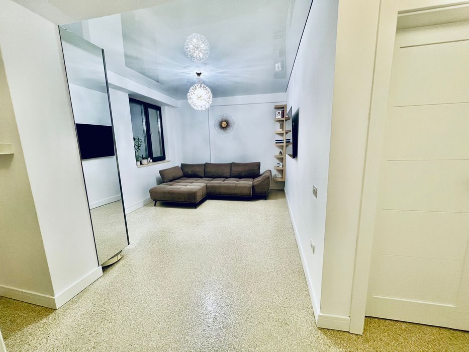 Apartament cu 3 camere de vanzare