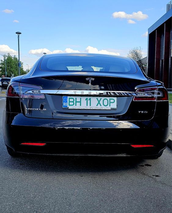 TESLA Model S 2018 — imagine 2