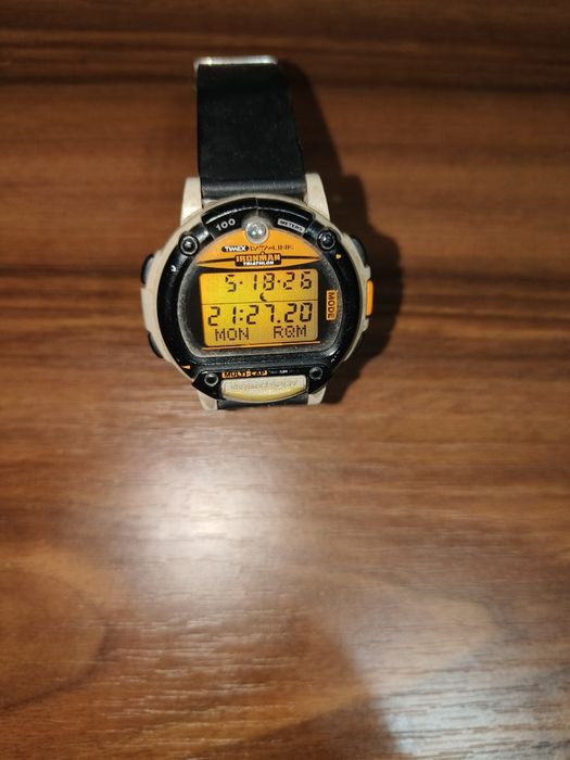 Vând ceas Timex Ironman Data Link100M