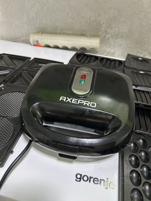 Продам шикарный вафельницу за 25тыс