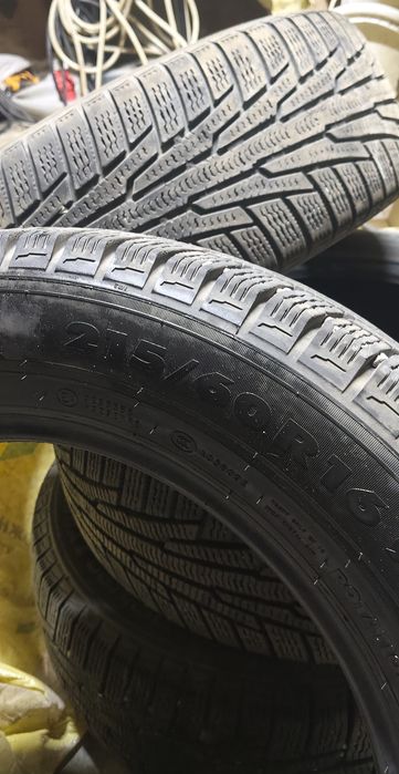 Автошины Nokian.