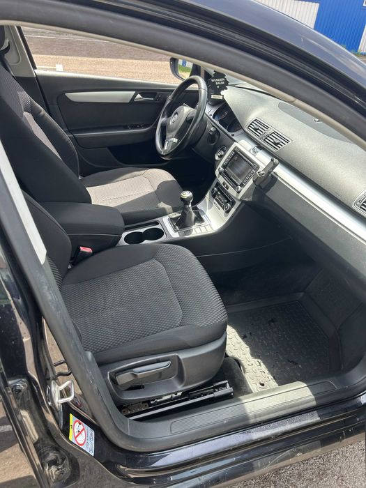 VOLKSWAGEN Passat 2012 — imagine 4