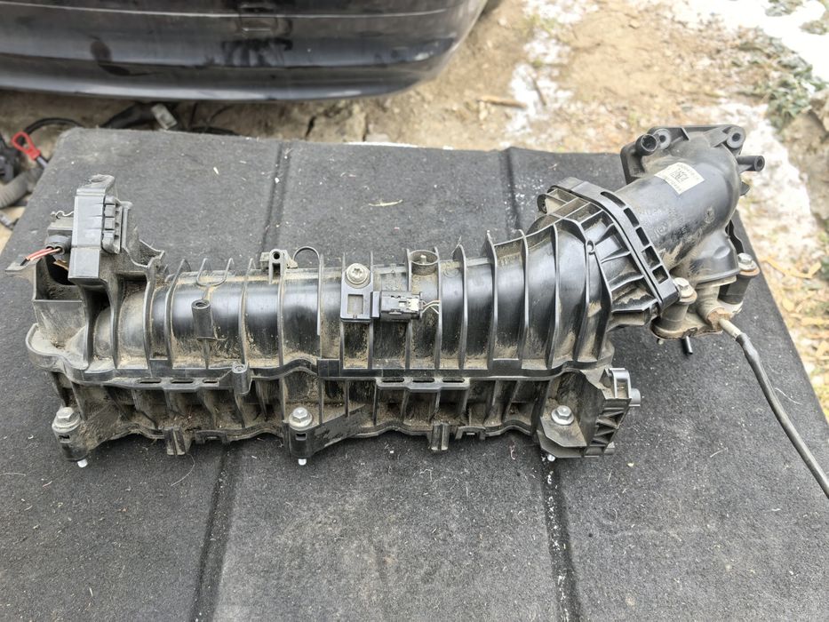 Колектор bmw e91 N47D20C 318