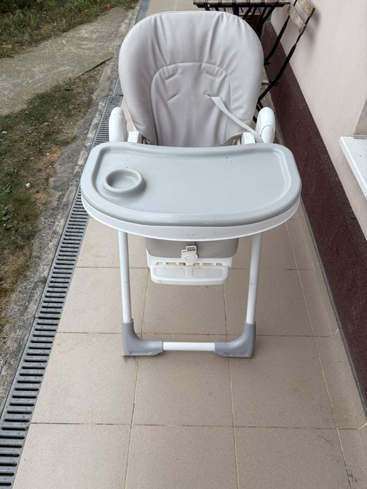 Scaun de masă bebe