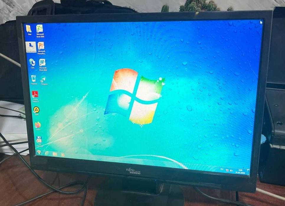 Компьютер Fujitsu Siemens