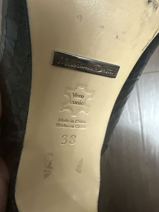 Продам туфли 38 размер Massimo dutti
