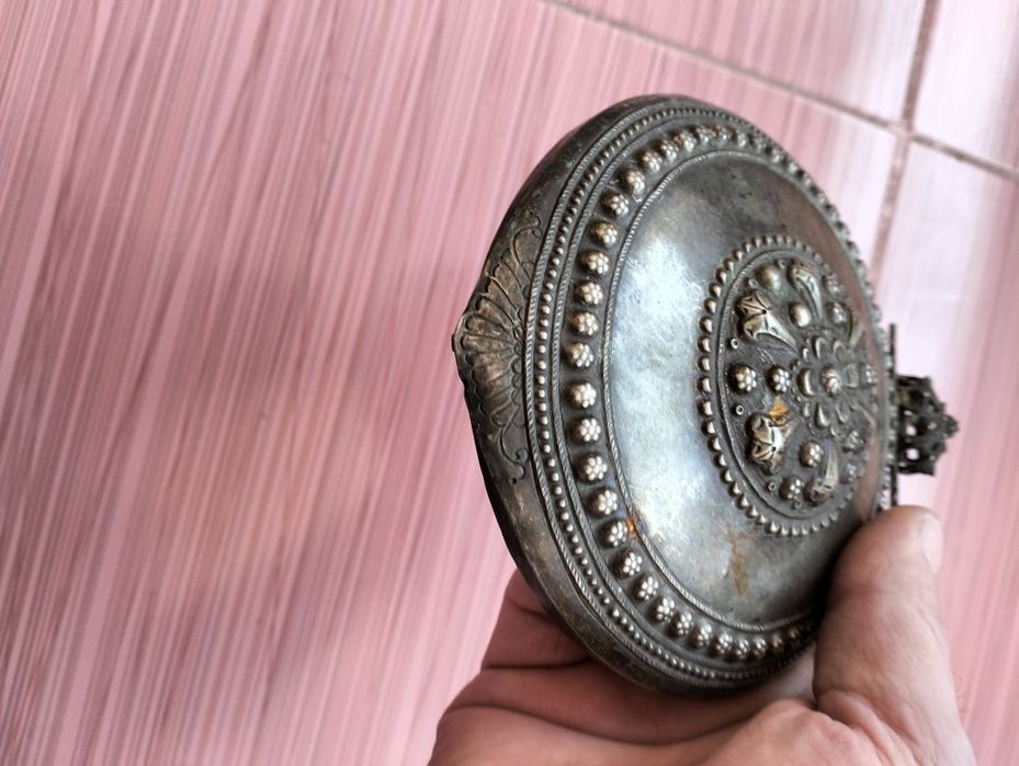 Голяма сребърна пафта