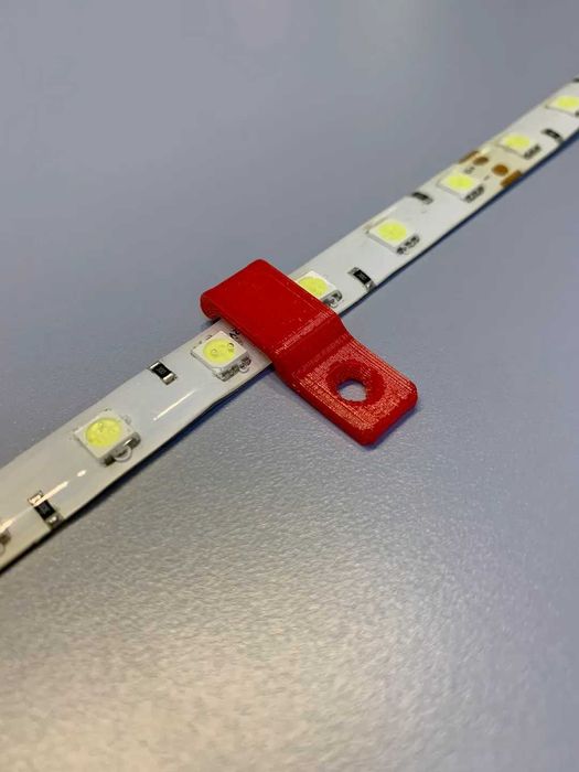 Клипсове /скоби/ за 10мм LED лента 12бр