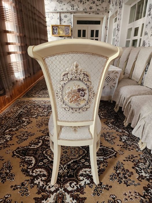 Yangiday Stullar sotiladi