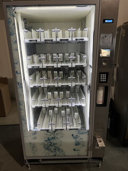 Вендинг автомат за безалкохолни напитки Робомат75/99 Ribimat75/99