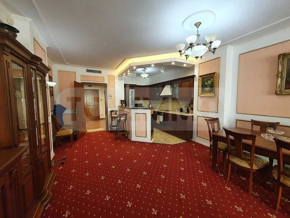 Продава се Тристаен апартамент в к.к. Слънчев ден - 166 кв.м за 3000 €/кв.м - Снимка #3