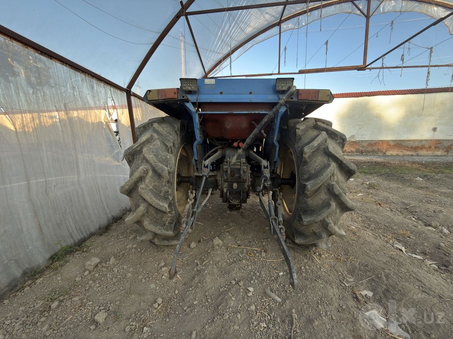 Mini traktor sotiladi