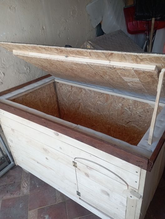 Будка для собаки утеплённая