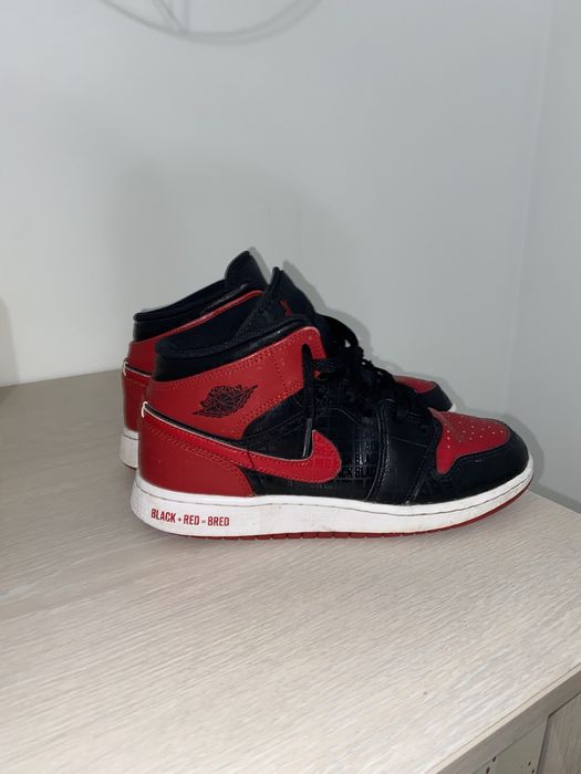 Jordan 1 mid Bred Text 38,5