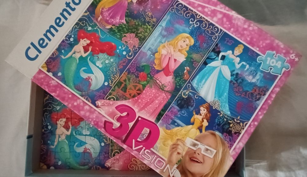 Лот от три пъзела