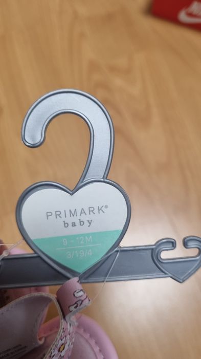 Бебешки буйки, сандали