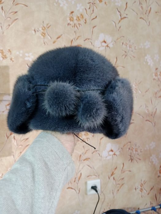 Продам шапку ушанка.