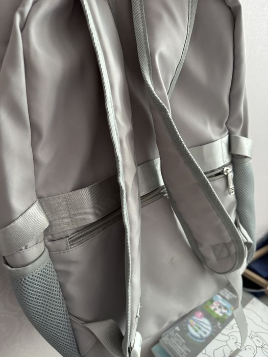 Продам  школьный  рюкзак