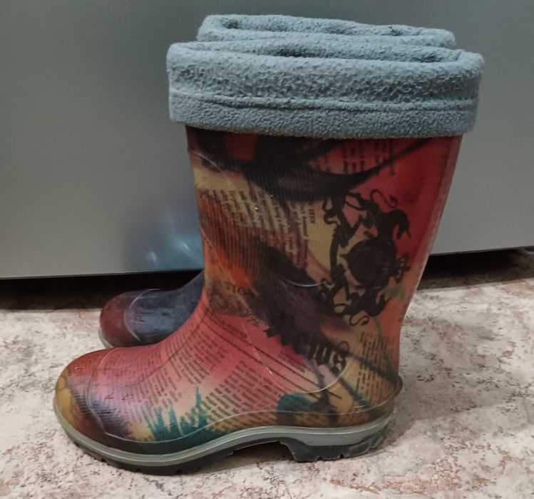 Резиновые сапоги на девочек