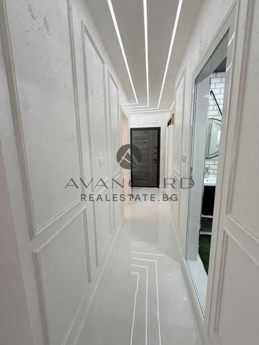 Продава се Тристаен апартамент в Пловдив, Тракия - 97 кв.м за 1210 €/кв.м - Снимка #12