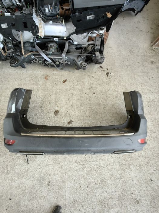 Задна броня Peugeot 5008 GT /Пежо 5008 ГТ 2023г с дупки за парктроници