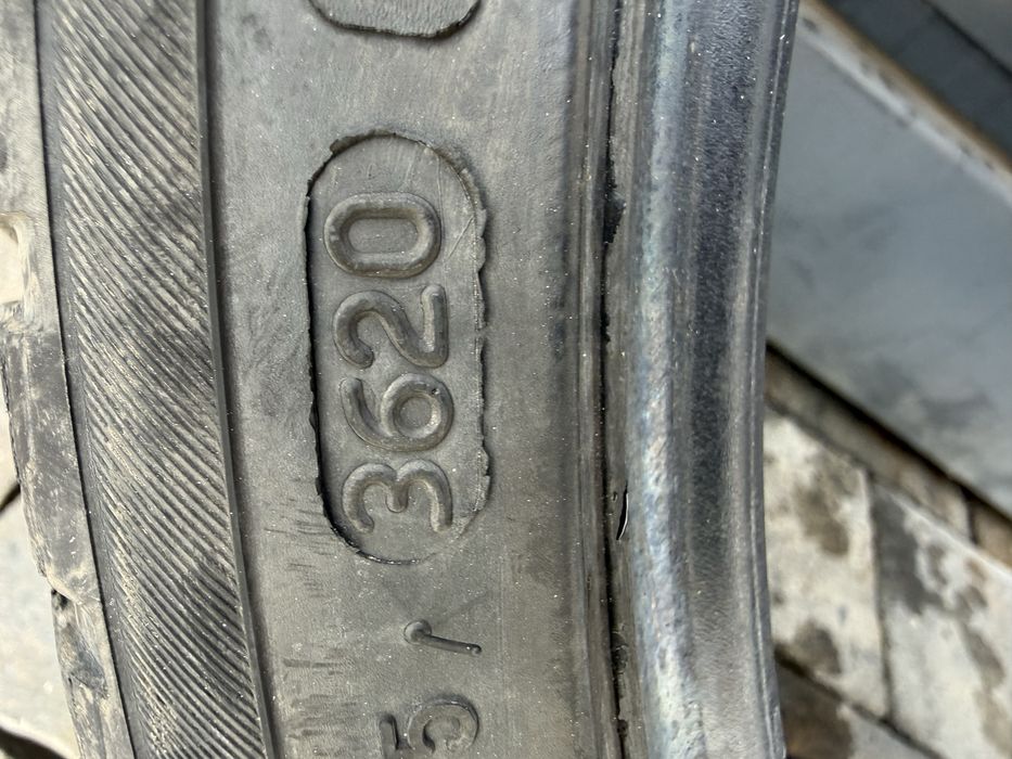 Nokian 235\35/19 Зимни 2 бр Дот 20г -65€