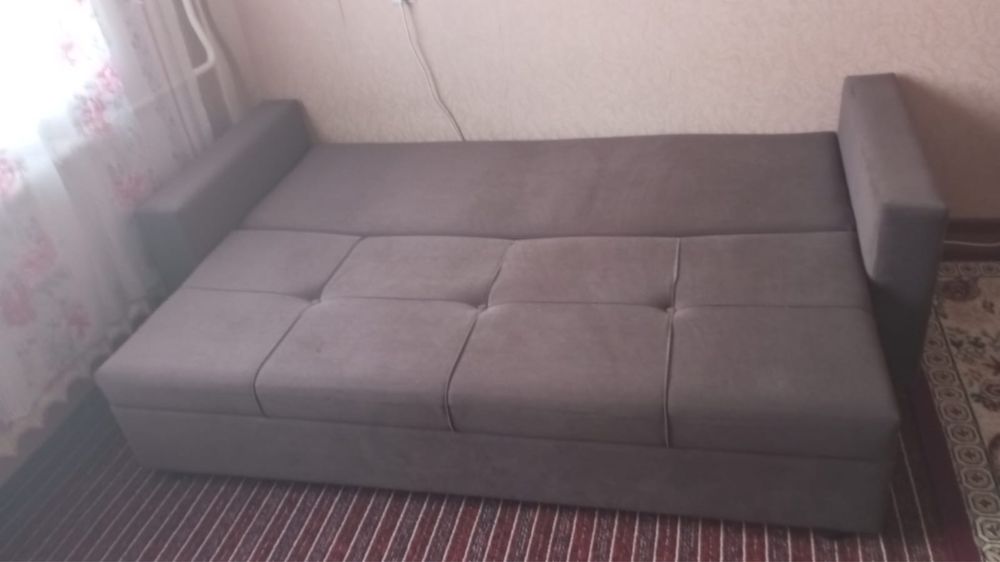 Продам диван. Срочно из за переезда