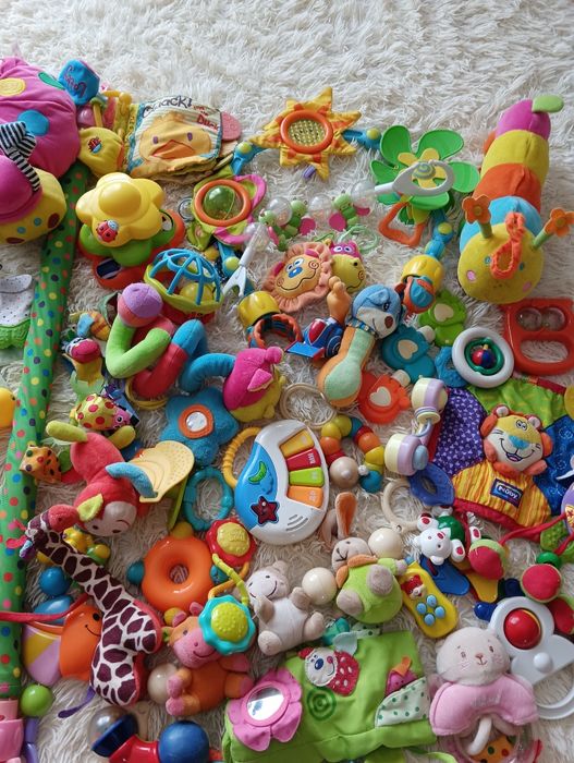 Продам детские игрушки