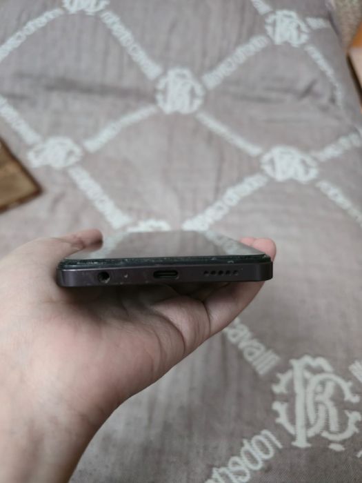 Телефон Vivo y27s