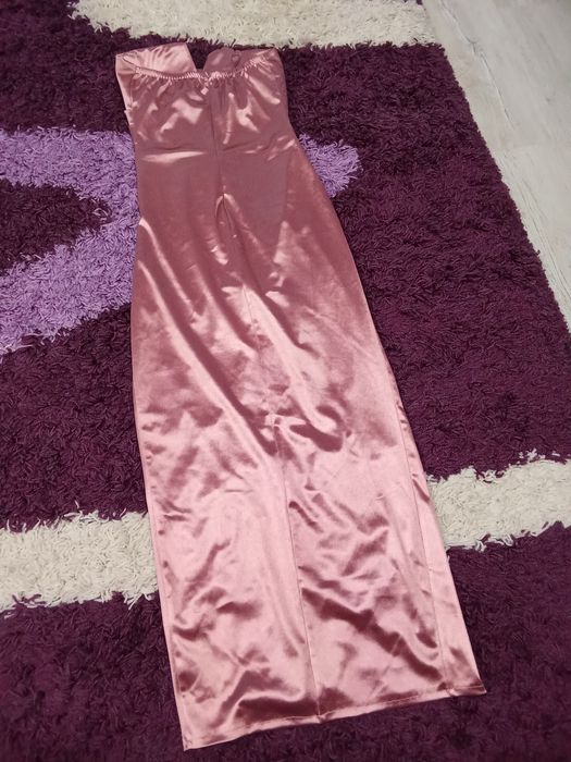 Rochie damă superbă.