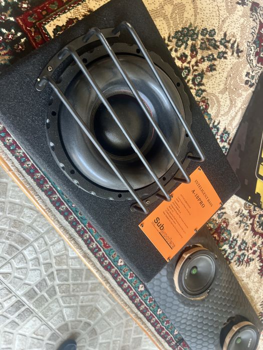 Сабвуфер + колонка