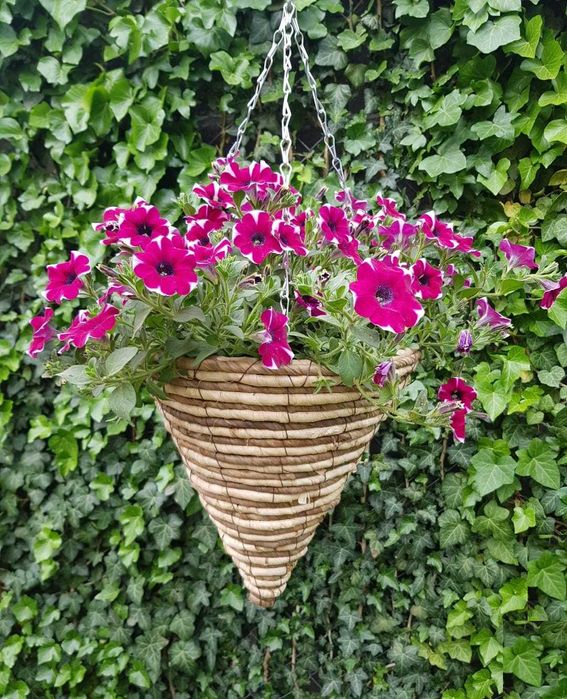 Ghiveci suspendat, cos conic, din impletitura naturala, 30cm