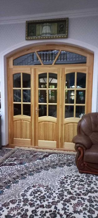 Окна и двери из дерева/Yog'ochdan yasalgan eshik va derazalar