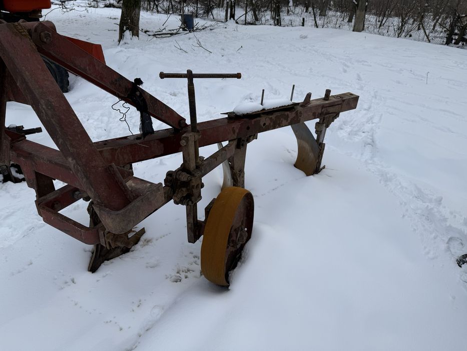 Продается мтз с плугом! .