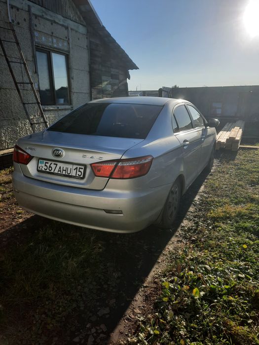Продам автомобиль.
