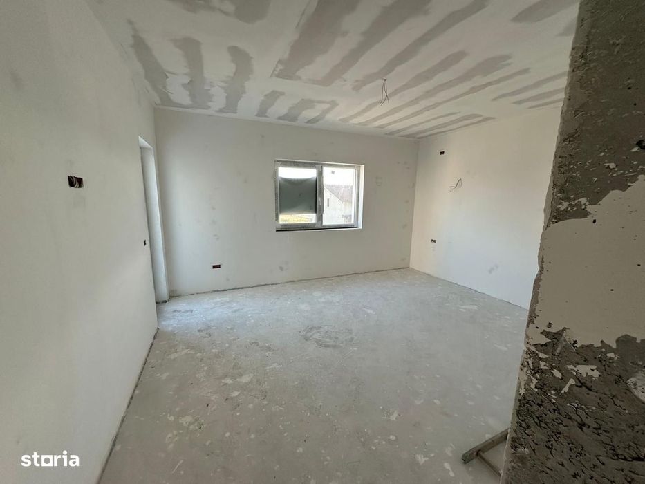 Casa individuala 4 camere, 2 bai, Giarmata