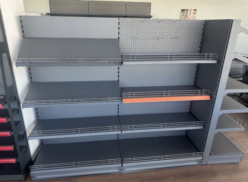 Rafturi metalice si mobilier comercial