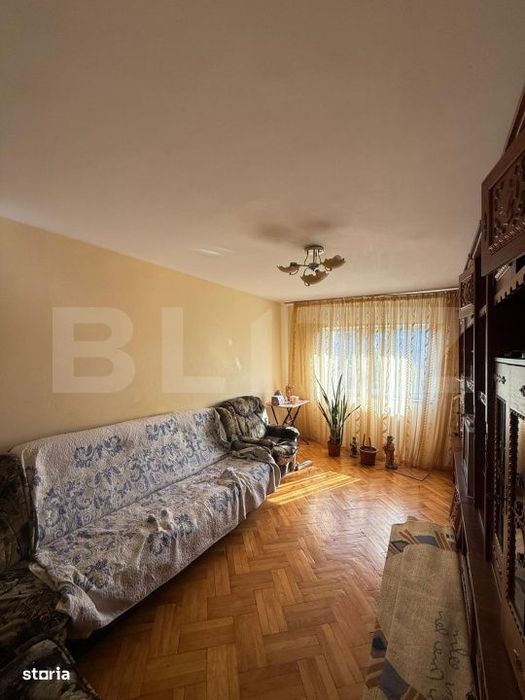 Apartament cu 2 camere si 2 balcoane, decomandat