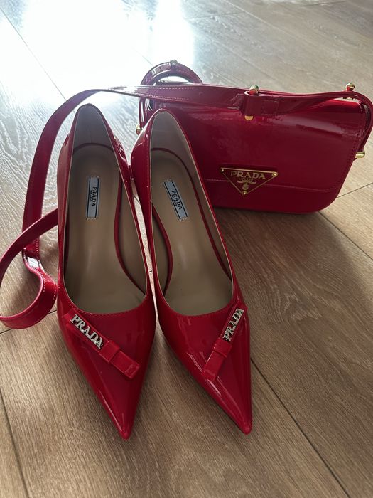 Pantofi prada 38