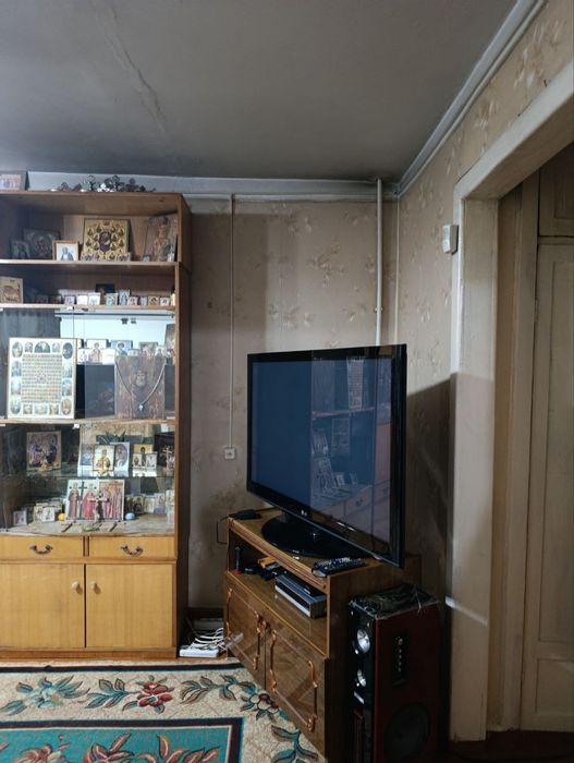 Продаётся 3 комнатная Чиланзар кирпичный