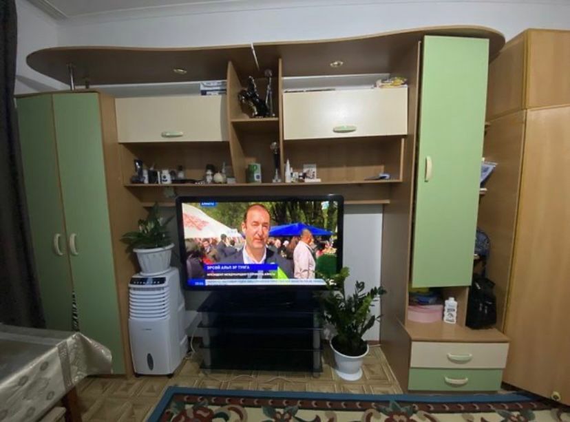 Продаётся стенка