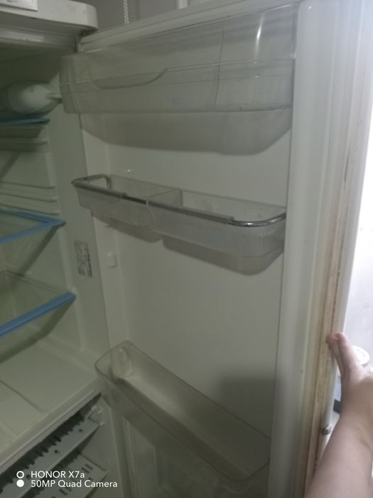 Холодильник Indesit