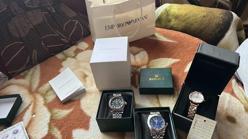 Vand Rolex și ceas Armani pt femei