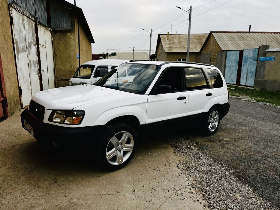 Subaru Forester SG5