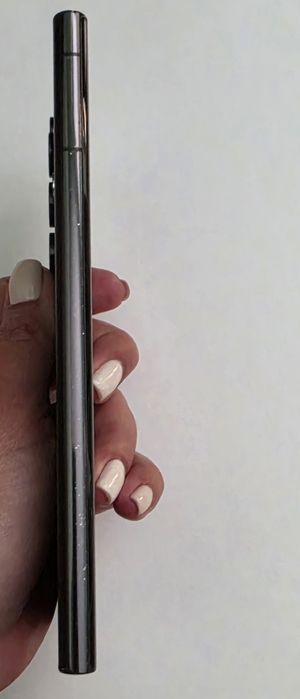 Samsung Galaxy S22 Ultra Black - 256GB / 12GB RAM