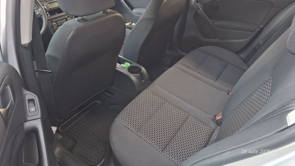 Vând Golf 6 benzină