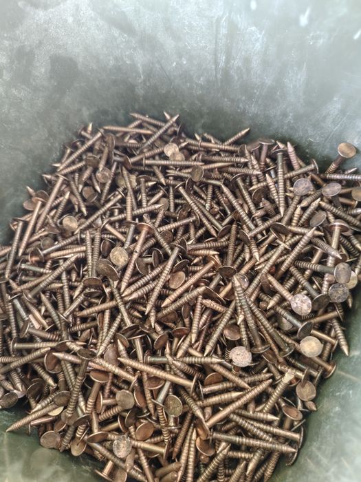 Cuie din cupru cu cap lat și tija zimtata 3,5 cm,3mm