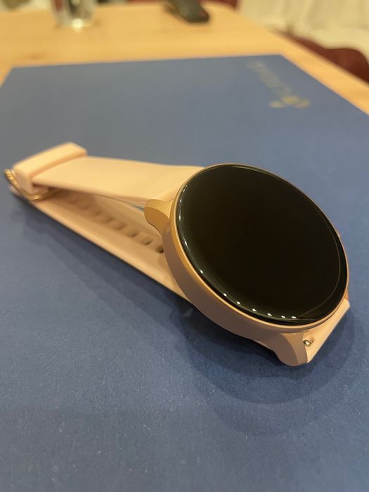 Смарт часовникът Roundz 4