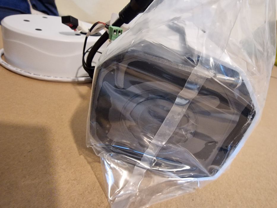 FLIR CB-6404-21-I Quasar 4MP Premium Varifocal Bullet Camera QHD