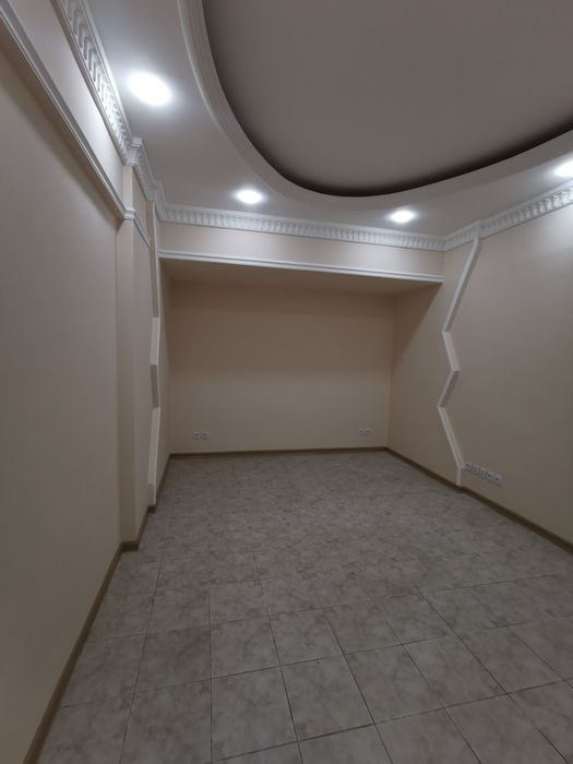 Срочно в аренду 50 кв.м Цум Ц7 Центр Метро Космонавтов 1 этаж 1 линия.